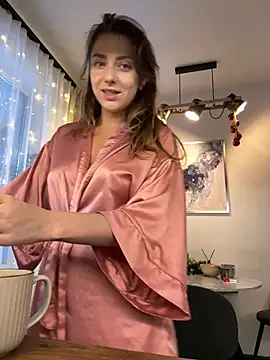 Snapshot of MariiD chatting on 12.15.24 MariiD online show from 12.15.24