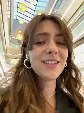 Snapshot of MariiD chatting on 12.29.24 MariiD online show from 12.29.24