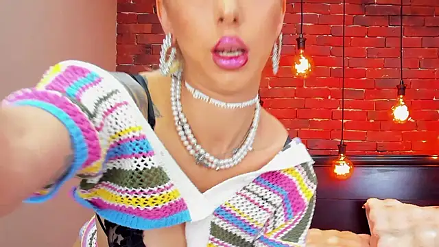 Snapshot of ChristynaRoss chatting on 03.16.26 ChristynaRoss online show from 03.16.26