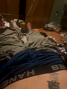 Snapshot of mikeylong chatting on 09.30.25 mikeylong online show from 09.30.25