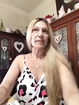 Snapshot of Melmamalhuda@xh chatting on 10.20.25 Melmamalhudaxh online show from 10.20.25