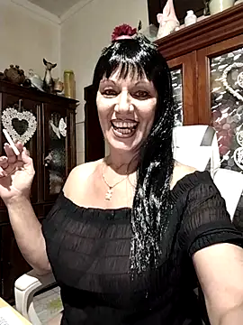 Snapshot of Melmamalhuda@xh chatting on 10.24.25 Melmamalhudaxh online show from 10.24.25