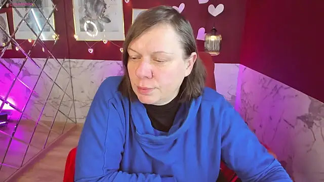 Snapshot of KellyPerfection chatting on 02.17.25 KellyPerfection online show from 02.17.25