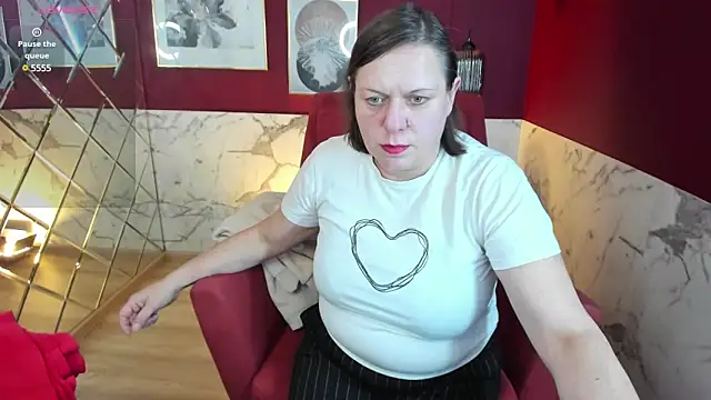 Snapshot of KellyPerfection chatting on 02.22.25 KellyPerfection online show from 02.22.25