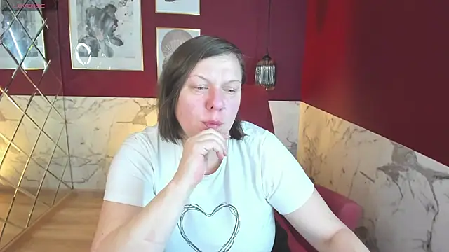 Snapshot of KellyPerfection chatting on 02.28.25 KellyPerfection online show from 02.28.25