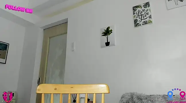 hottycrishina online show from 03.08.25