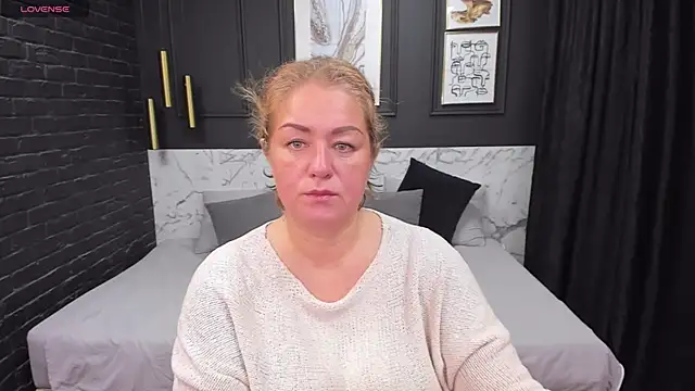 JenniferLight online show from 12.08.24
