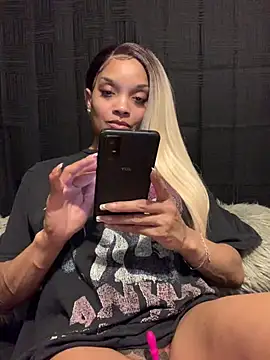 Rakiyahcharms online show from 02.28.25