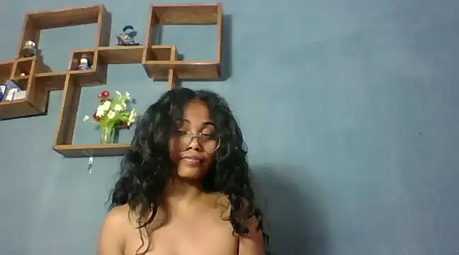 Snapshot of naya86 chatting on 12.21.24 naya86 online show from 12.21.24