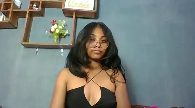 Snapshot of naya86 chatting on 01.08.25 naya86 online show from 01.08.25