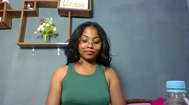 Snapshot of naya86 chatting on 01.18.25 naya86 online show from 01.18.25