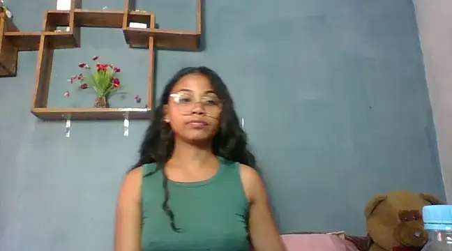 Snapshot of naya86 chatting on 02.18.25 naya86 online show from 02.18.25