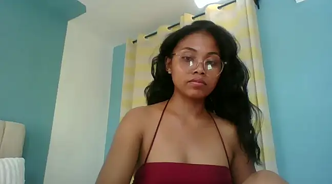 Snapshot of naya86 chatting on 03.16.25 naya86 online show from 03.16.25