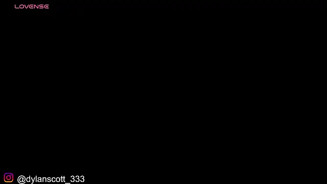 Snapshot of dylanscott_ chatting on 03.13.25 dylanscott online show from 03.13.25