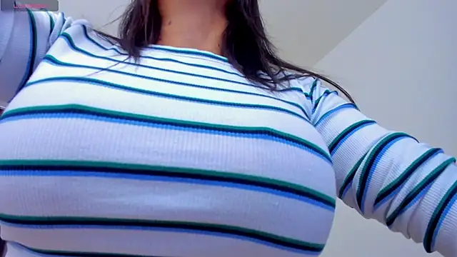 Sarah Stone  online show from 01.04.25
