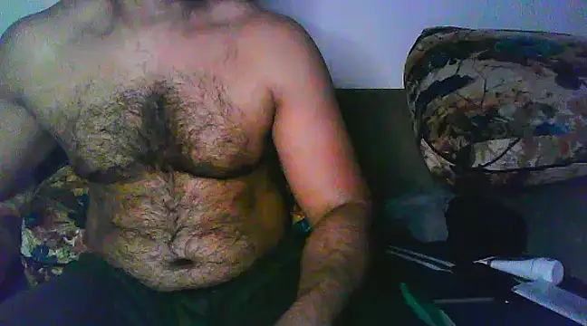 Snapshot of Vbestshow chatting on 02.22.25 Vbestshow online show from 02.22.25