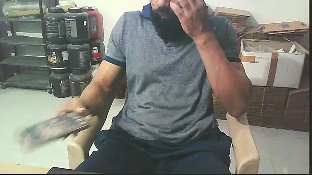 Snapshot of Vbestshow chatting on 10.09.25 Vbestshow online show from 10.09.25