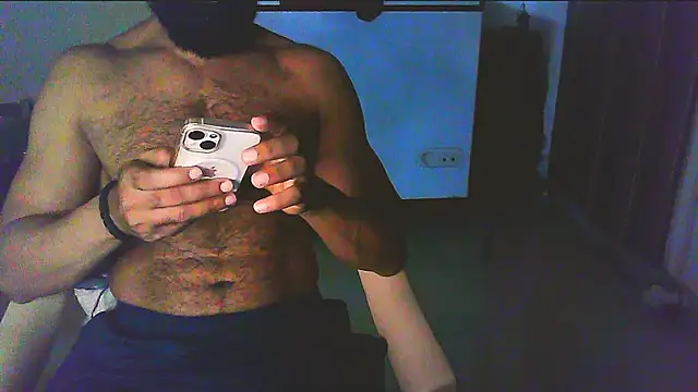 Snapshot of Vbestshow chatting on 10.25.25 Vbestshow online show from 10.25.25