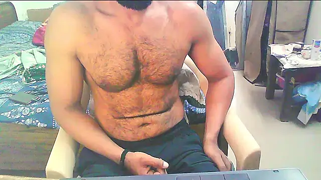 Snapshot of Vbestshow chatting on 10.27.25 Vbestshow online show from 10.27.25