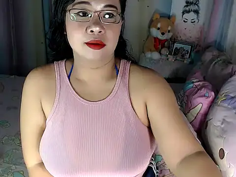 hersheykisses07 online show from 11.19.25