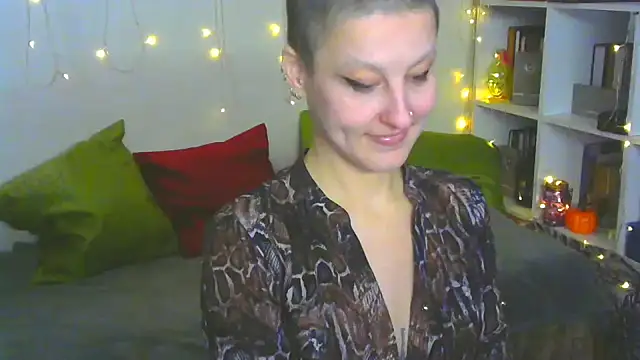 MartaBounty online show from 10.24.25