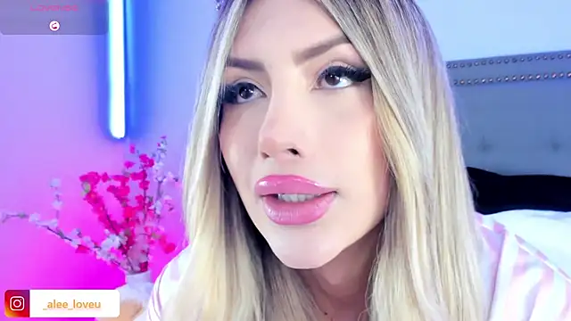 ale lovee online show from 10.17.25