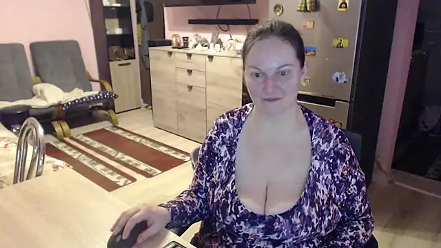 Snapshot of BustyLadyAlma chatting on 03.20.25 BustyLadyAlma online show from 03.20.25