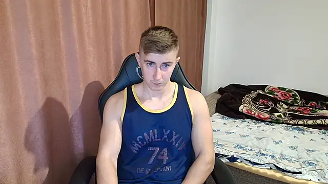 Todhorny9873 online show from 12.18.24