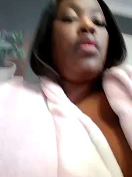 SWEETDOLLY29XX online show from 10.12.25