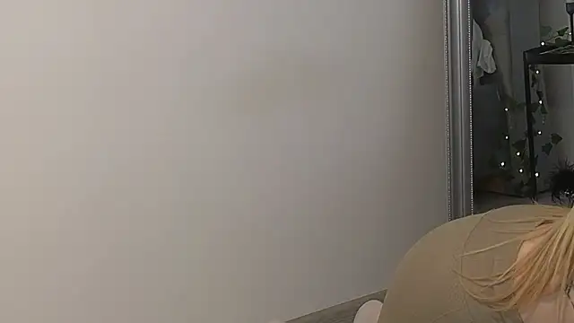 JuliaJuliette online show from 02.09.25