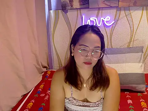 BURBERRY69 online show from 02.28.26