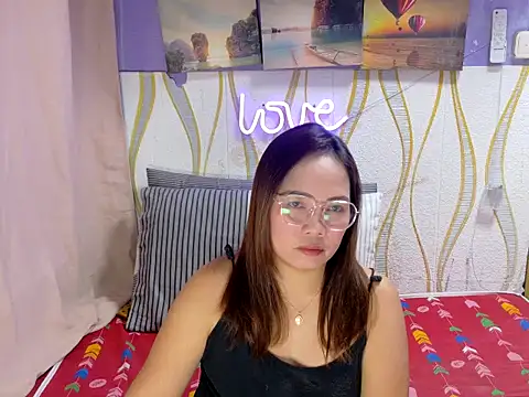 BURBERRY69 online show from 03.14.26