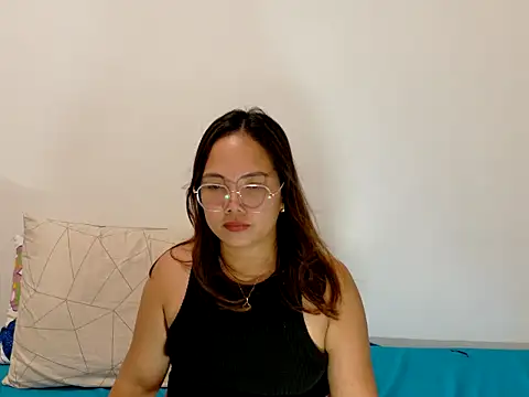 BURBERRY69 online show from 03.28.26