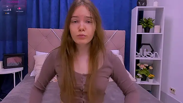 Janie JJ Curvie online show from 02.04.26