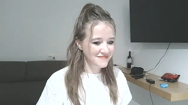 Neonstar online show from 04.06.26