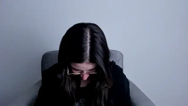 HazelKush online show from 11.30.25