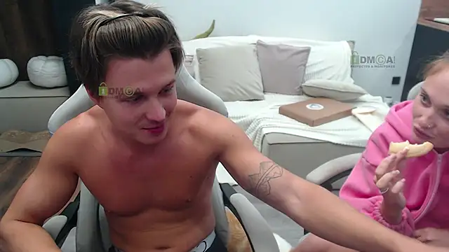 Snapshot of Sunny-Girl1 chatting on 10.05.25 Sunny-Girl1 online show from 10.05.25