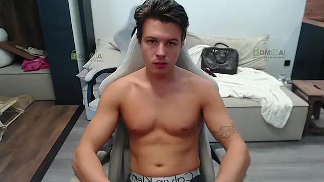 Snapshot of Sunny-Girl1 chatting on 10.21.25 Sunny-Girl1 online show from 10.21.25