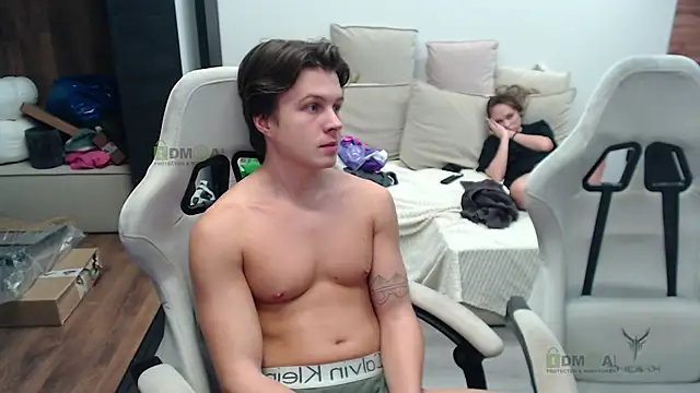 Snapshot of Sunny-Girl1 chatting on 11.06.25 Sunny-Girl1 online show from 11.06.25