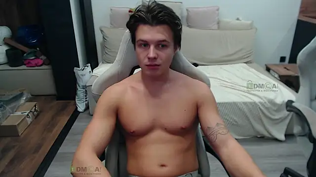 Snapshot of Sunny-Girl1 chatting on 11.07.25 Sunny-Girl1 online show from 11.07.25