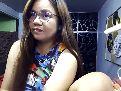 Snapshot of ambersmile chatting on 03.20.25 ambersmile online show from 03.20.25