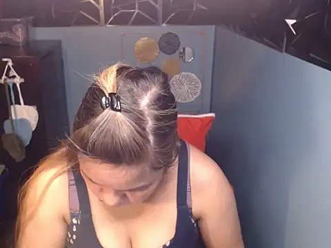 ambersmile online show from 10.12.25