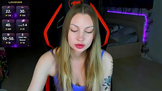 BiMolly online show from 04.08.26