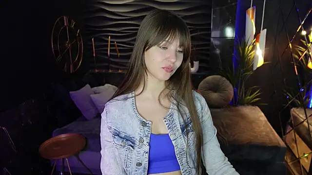 Snapshot of ElizaMild chatting on 01.31.25 ElizaMild online show from 01.31.25