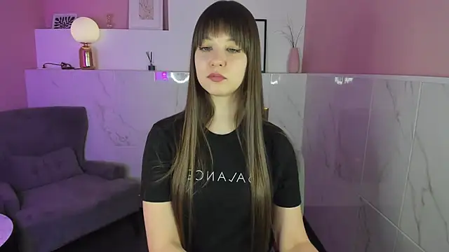 Snapshot of ElizaMild chatting on 02.15.25 ElizaMild online show from 02.15.25