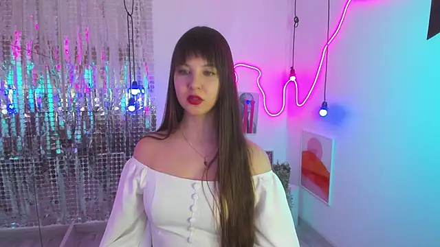 Snapshot of ElizaMild chatting on 03.20.25 ElizaMild online show from 03.20.25