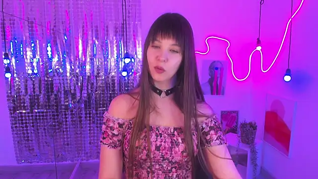 Snapshot of ElizaMild chatting on 03.22.25 ElizaMild online show from 03.22.25