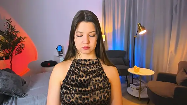 Snapshot of ElizaMild chatting on 02.22.26 ElizaMild online show from 02.22.26