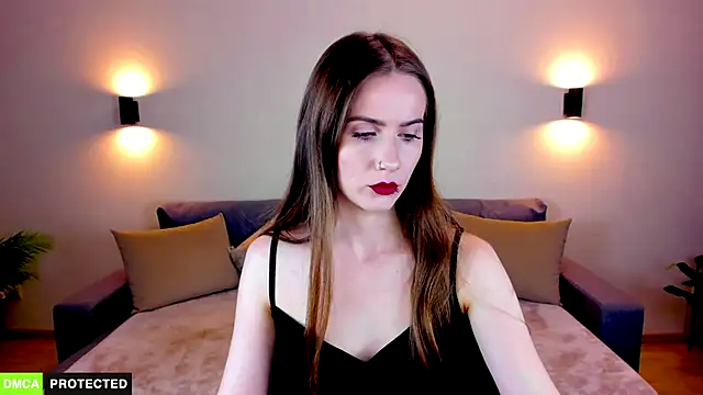 TheWoman   online show from 10.06.25