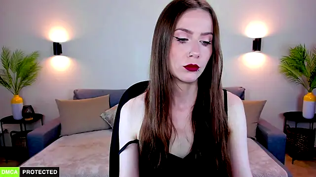 Snapshot of TheWoman__ chatting on 07.03.26 TheWoman online show from 07.03.26